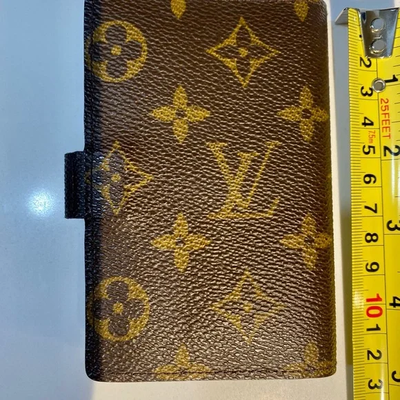 REDUCED Authentic 💯 Louis Vuitton small Monogram address notebook w/ pencil. - Picture 4 of 7